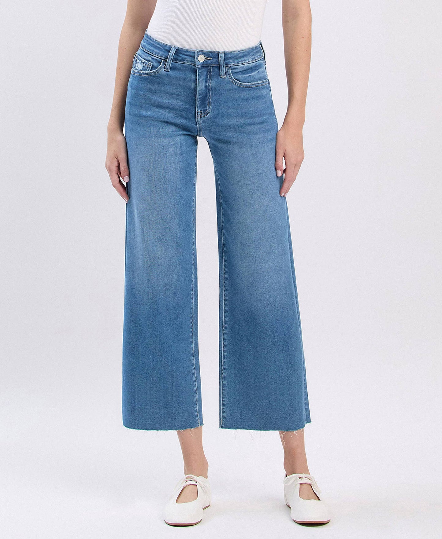 HIGH RISE CLEAN CUT SLIM WIDE JEANS