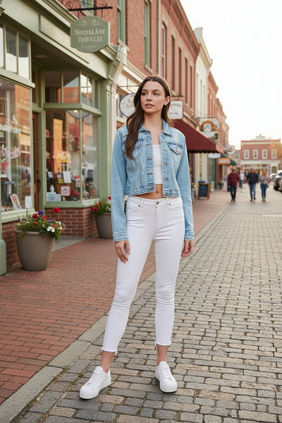 Casual Denim Jacket: LIGHT WASHED