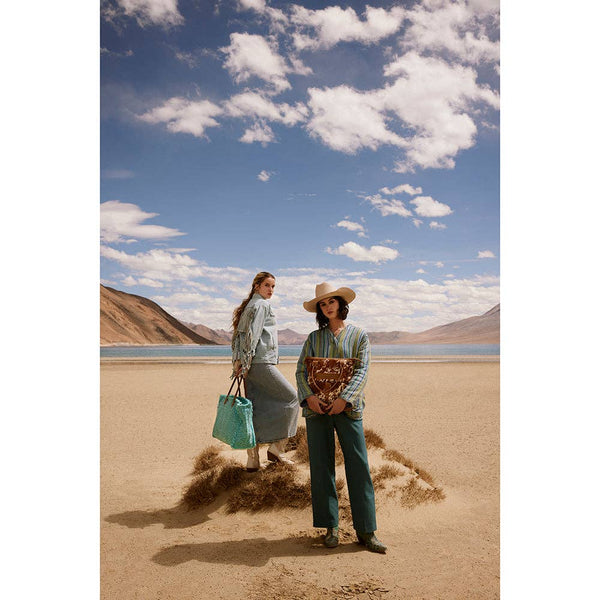 Triple Fork Ranch Weekender Bag in Turquoise: Turquoise Blue