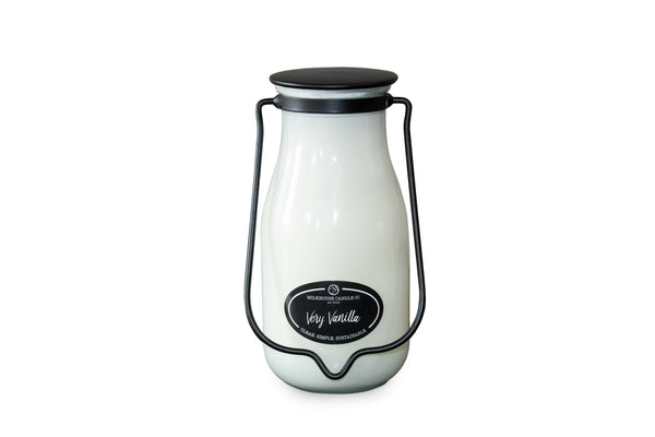 14 oz Milkbottle Candle: Lemon Macaroon