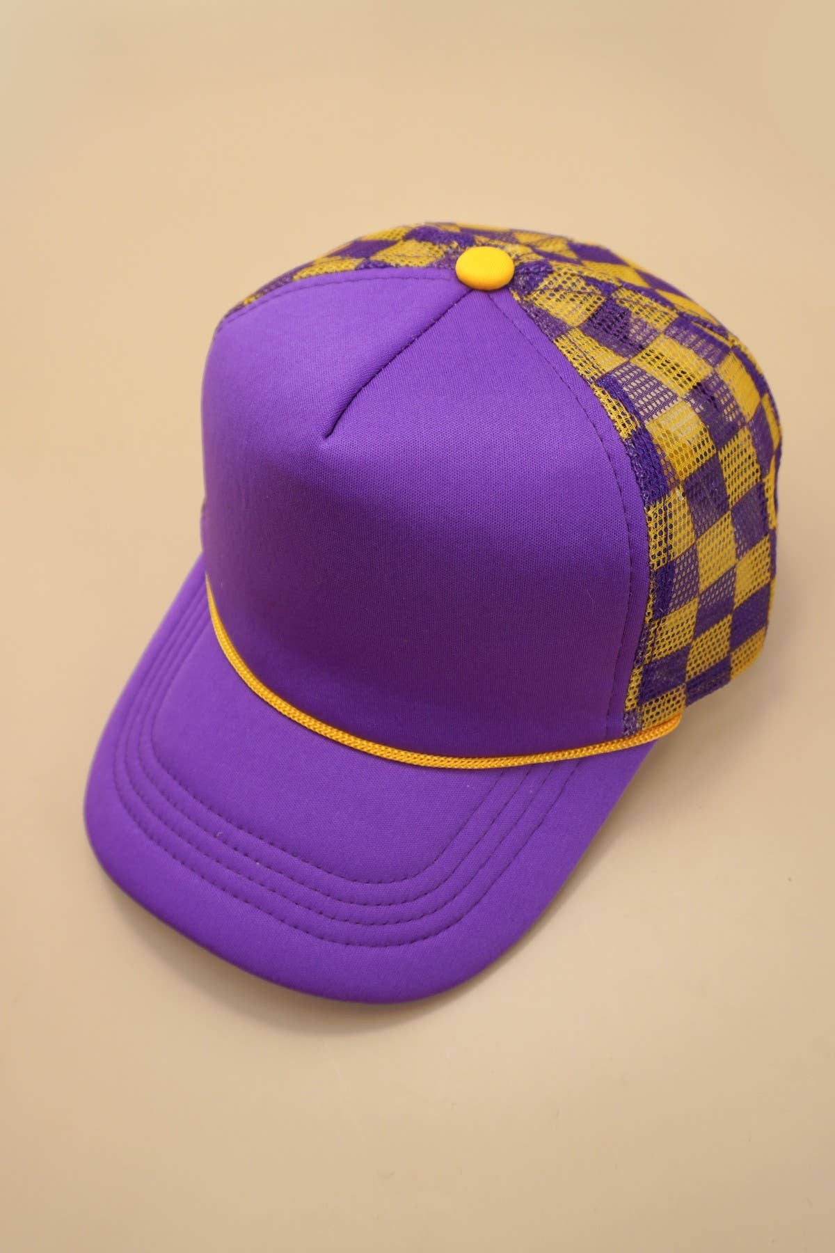 FOAM FRONT CHECKERED MESH BACK TRUCKER HAT