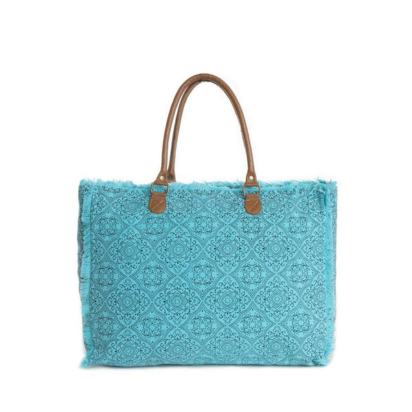 Triple Fork Ranch Weekender Bag in Turquoise: Turquoise Blue