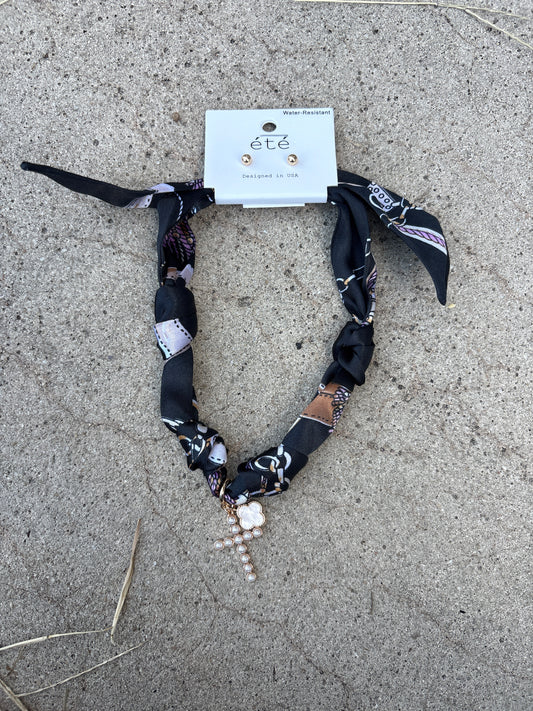 Black Design Scarf Necklace