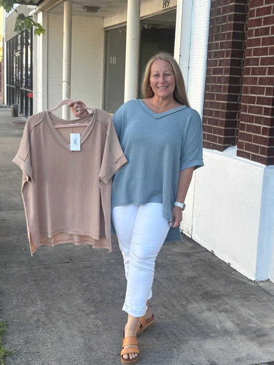 Corded Rib Short Sleeve Hi-low V Neck Top