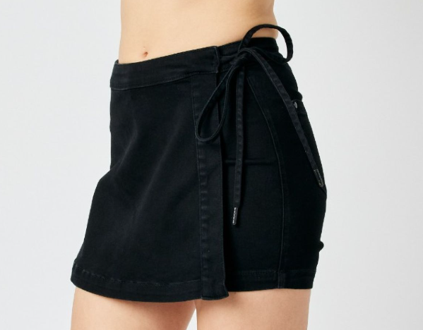 Judy Blue Black Skort*