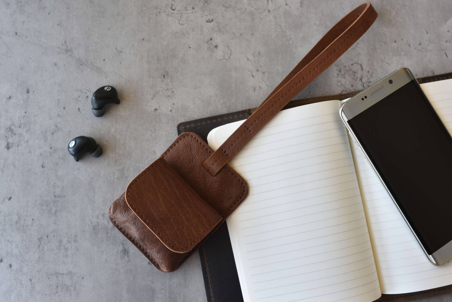 Leather Airpod Holder: Brown